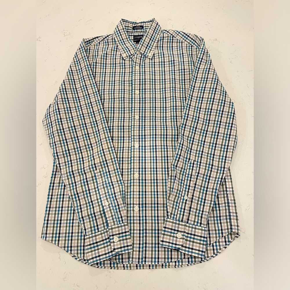 J. Crew men’s long sleeve button down shirt. Slim fit